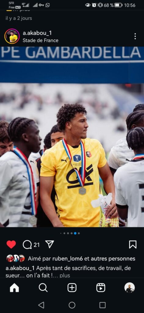Ayoub akabou - sign soccer